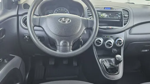 HYUNDAI i10 -