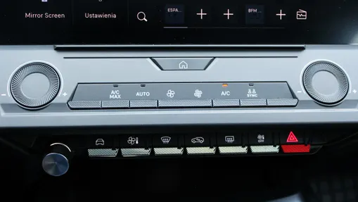 PEUGEOT 308 -