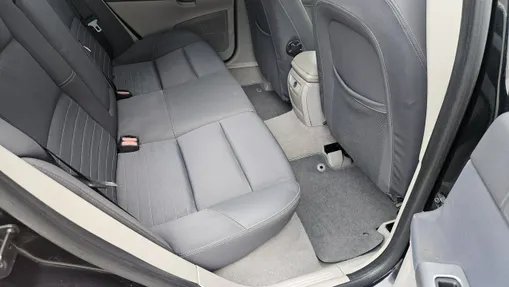 VOLVO V50 -