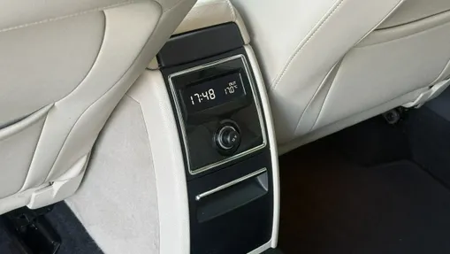 SKODA Superb -