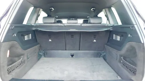 MERCEDES-BENZ GLB -