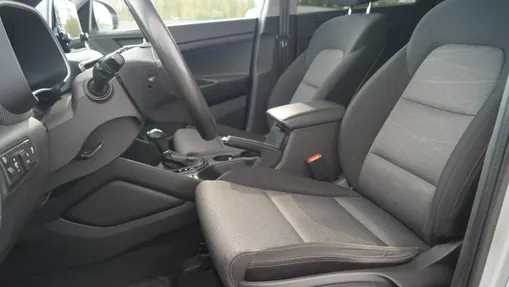 HYUNDAI Tucson -