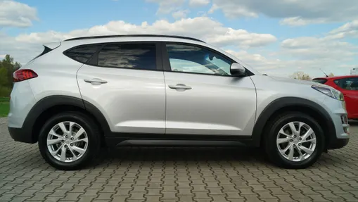 HYUNDAI Tucson -