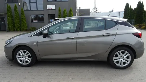 OPEL Astra -