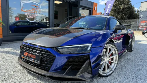 AUDI R8 -