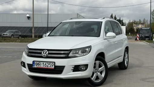 VOLKSWAGEN Tiguan -