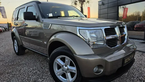 DODGE Nitro -