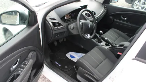 RENAULT Megane -