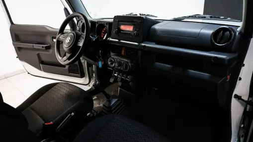 SUZUKI Jimny -