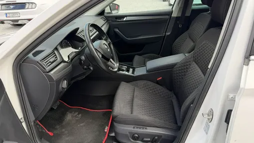 SKODA Superb -