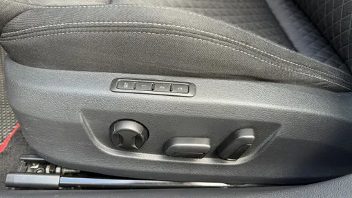 SKODA Superb -