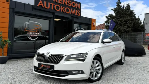 SKODA Superb -