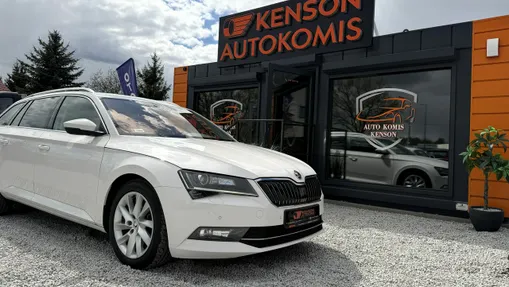 SKODA Superb -