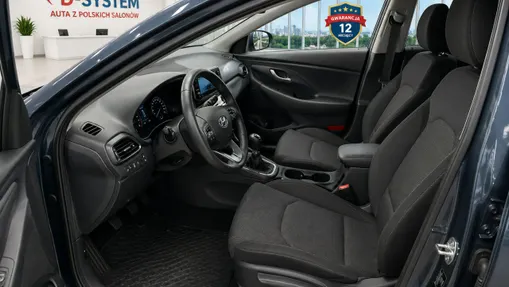 HYUNDAI i30 -