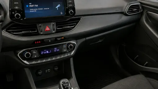 HYUNDAI i30 -
