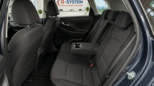 HYUNDAI i30 -