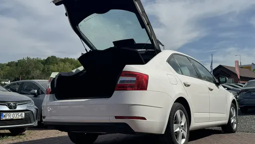 SKODA Octavia -