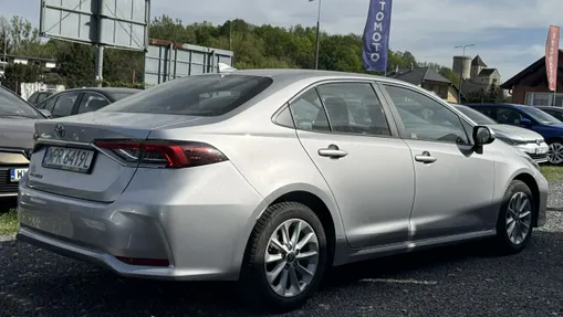 TOYOTA Corolla -