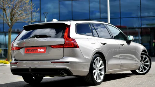 VOLVO V60 -