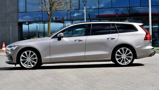 VOLVO V60 -