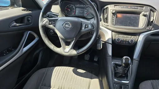 OPEL Zafira -