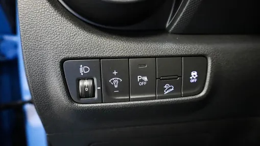 HYUNDAI Kona -