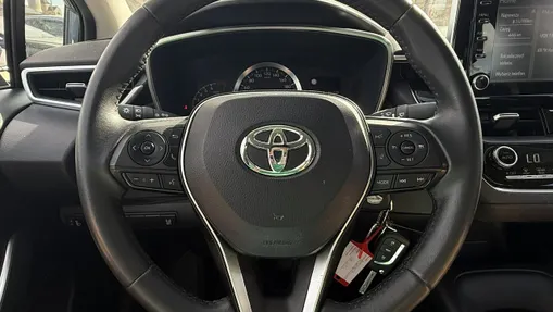TOYOTA Corolla -