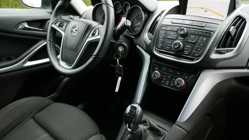 OPEL Zafira -