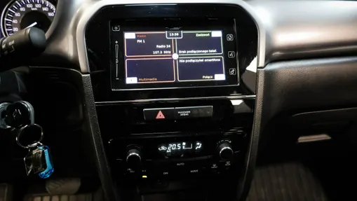 SUZUKI Vitara -