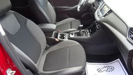 OPEL Grandland X -