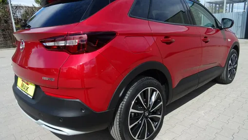 OPEL Grandland X -