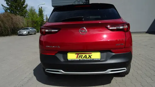 OPEL Grandland X -