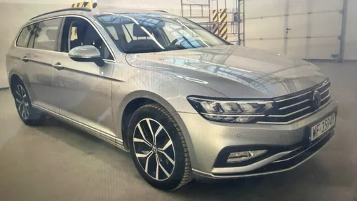 VOLKSWAGEN Passat -