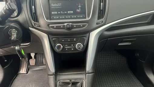 OPEL Zafira -