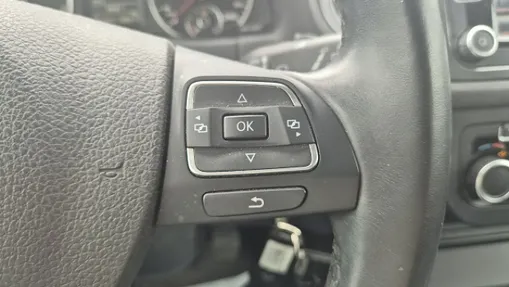 VOLKSWAGEN Tiguan -