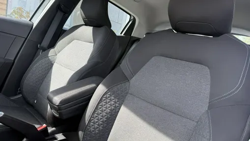 RENAULT Clio -