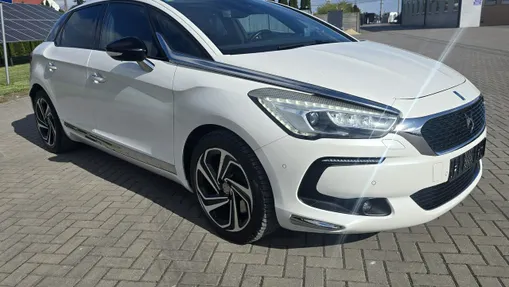 CITROEN DS5 -