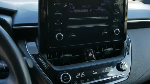 TOYOTA Corolla -