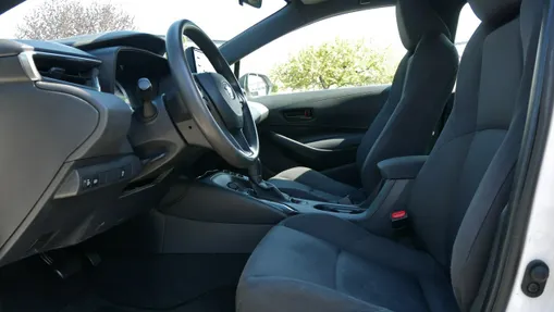 TOYOTA Corolla -