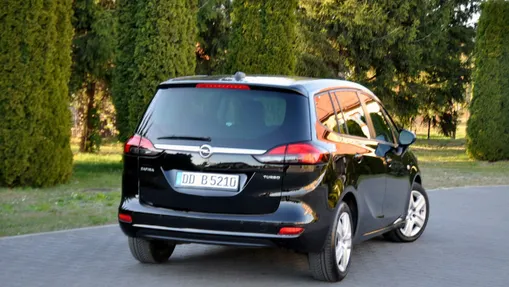 OPEL Zafira -