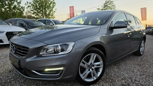 VOLVO V60 -