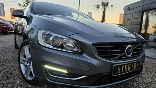 VOLVO V60 -