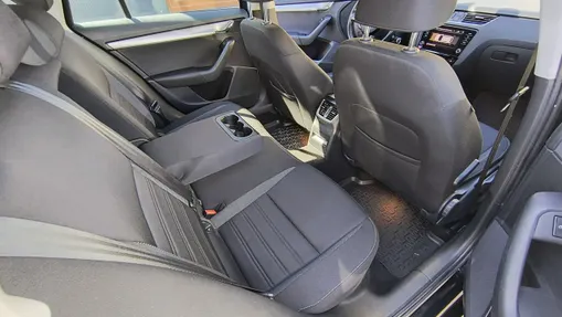 SKODA Octavia -