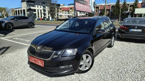 SKODA Octavia -