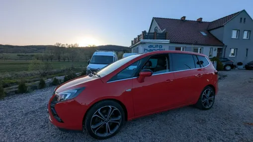 OPEL Zafira -