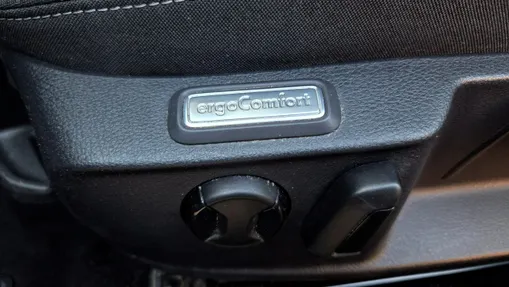 VOLKSWAGEN Passat -