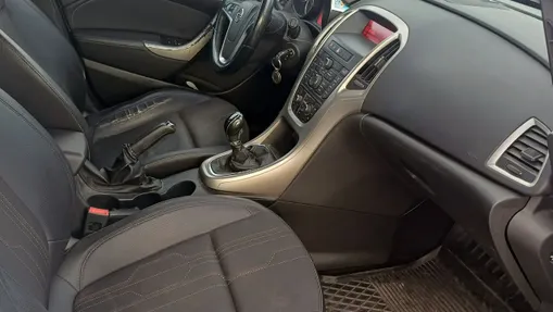 OPEL Astra -