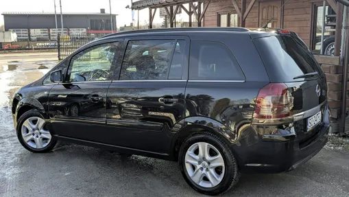 OPEL Zafira -