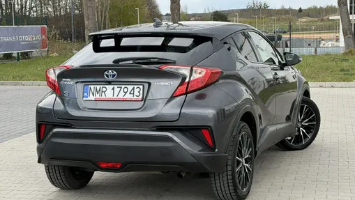 TOYOTA C-HR -