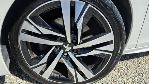 PEUGEOT 508 -